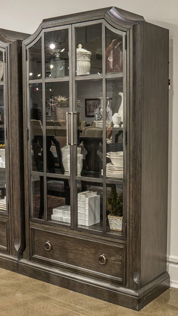 Wickenger - Display Cabinet - Dark Brown