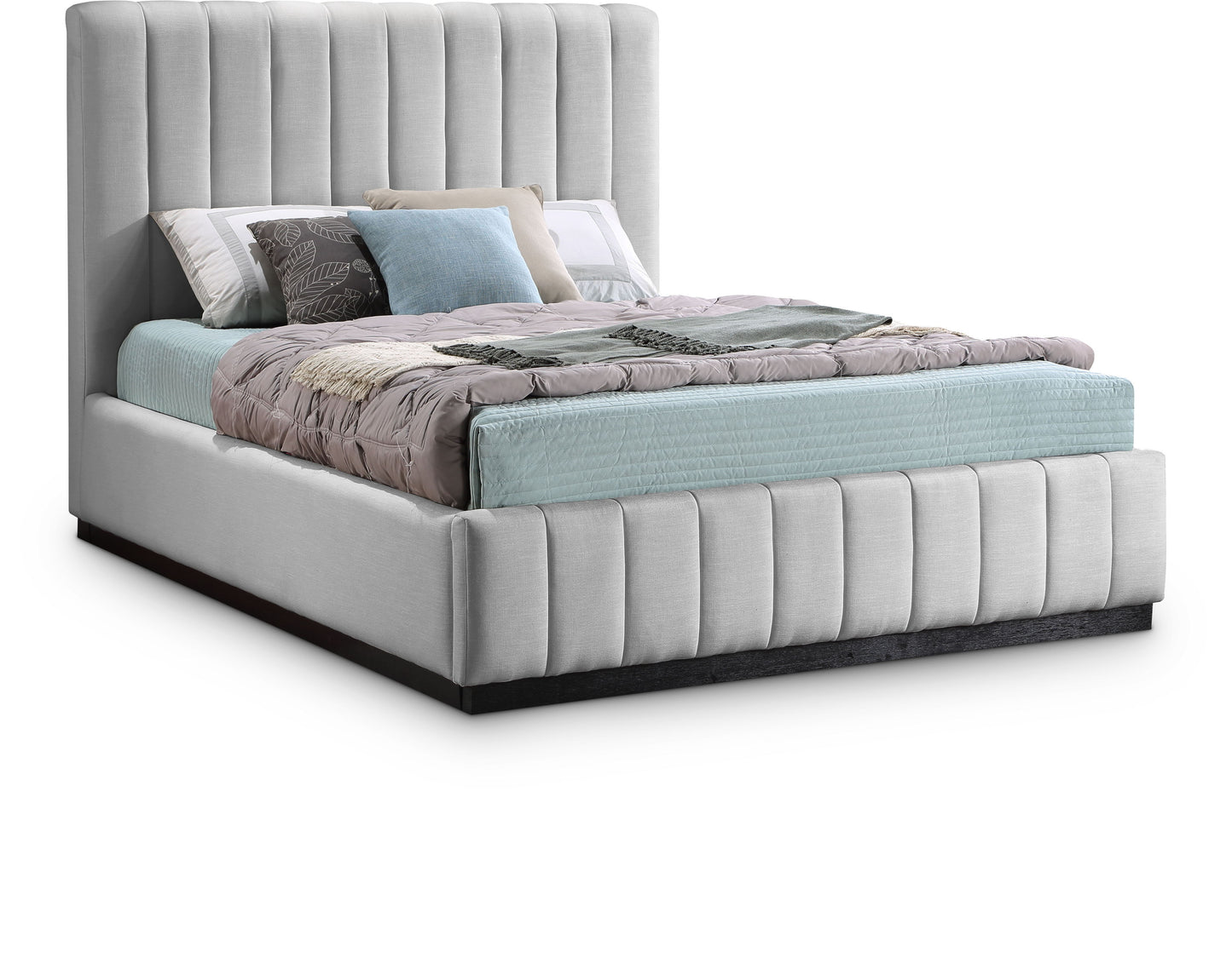 Lucia - Bed