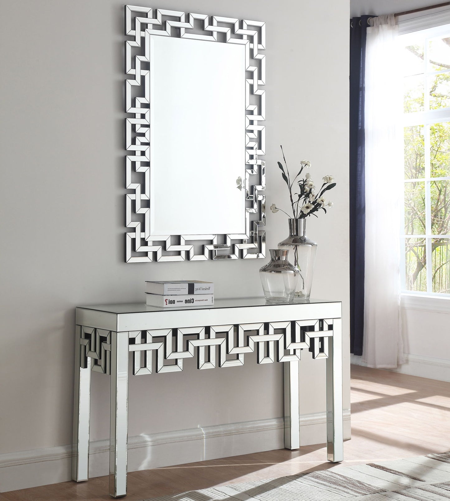 Aria - Table