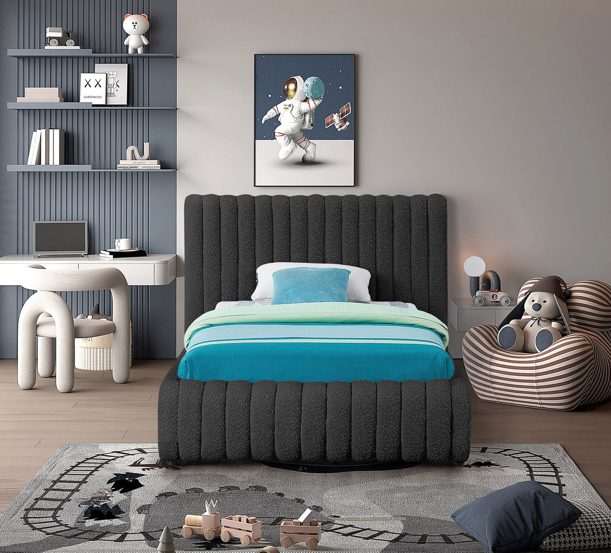 Nash - Bed