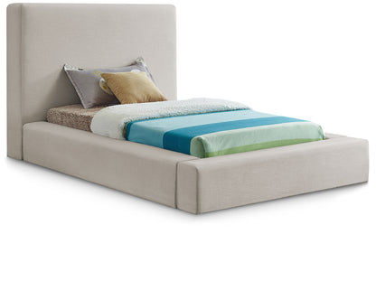 Devin - Bed