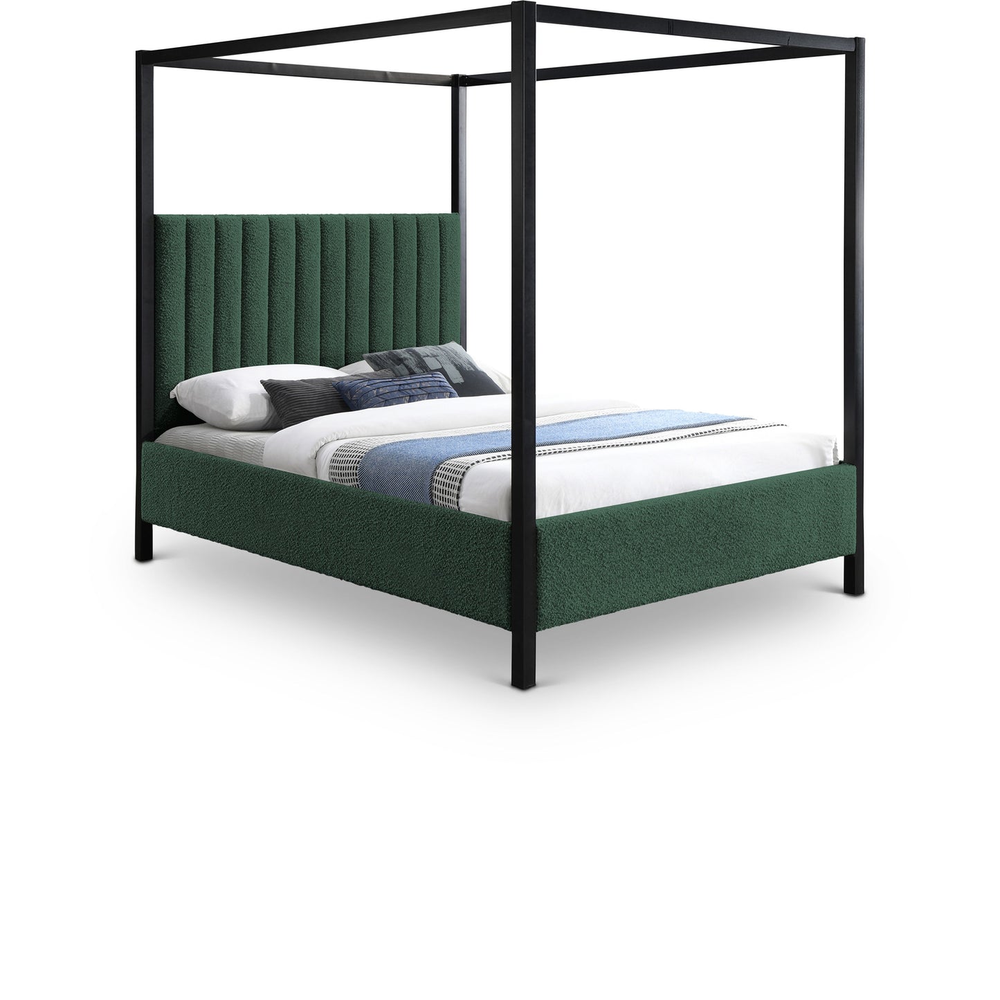 Kelly - Bed